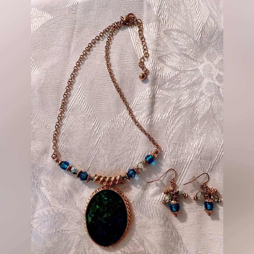 KC set necklace and earrings